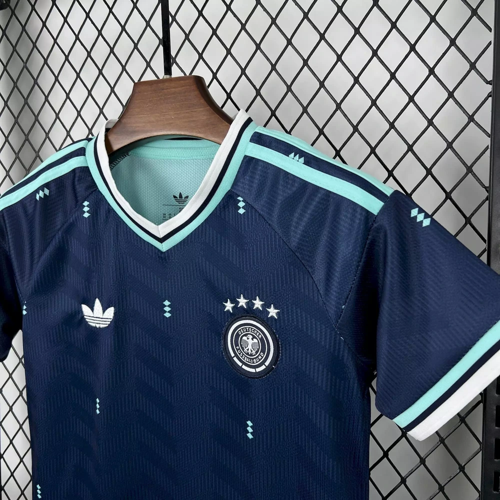Selección de Alemania 2025/26 2ª Equipación - Versión Jugador vista 3