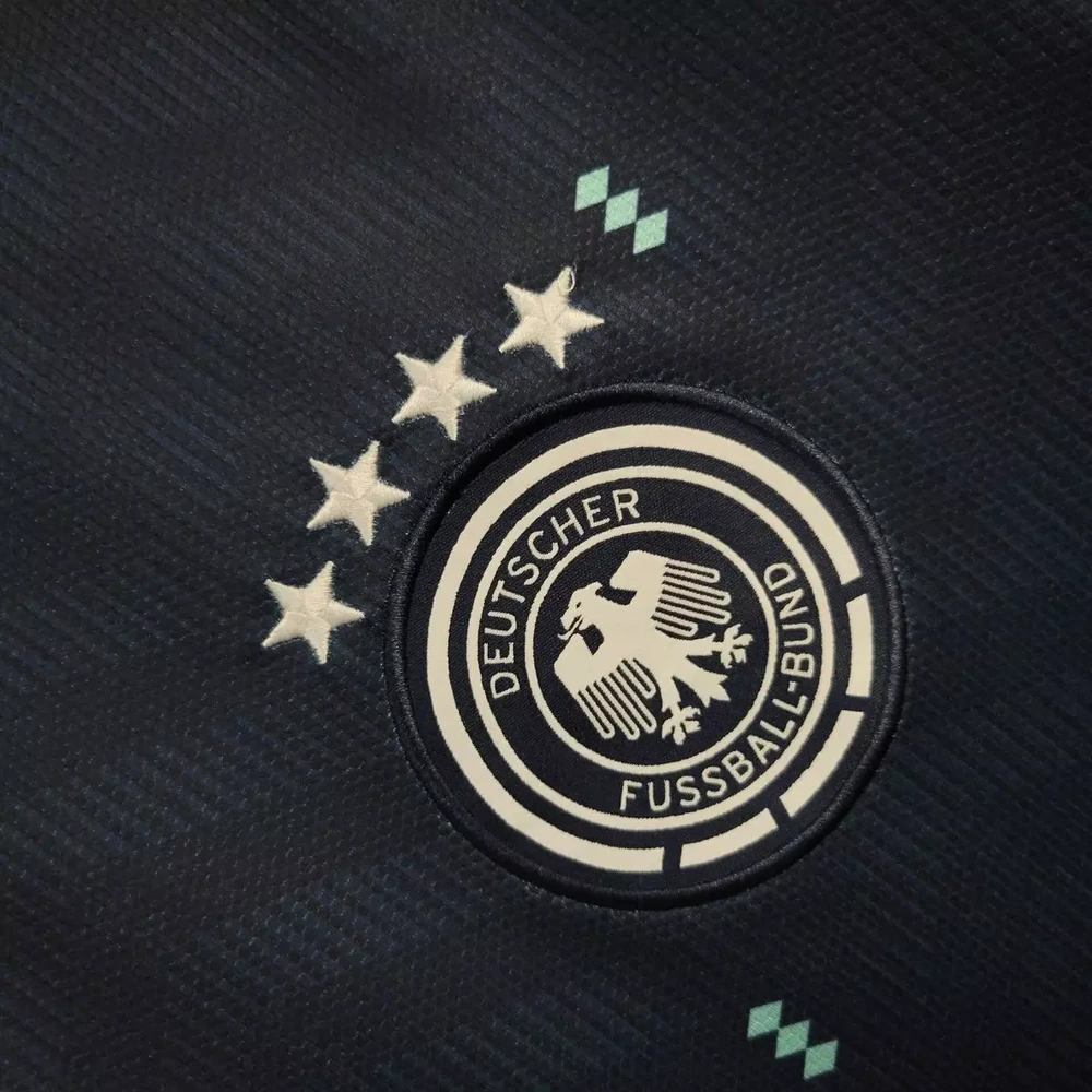Selección de Alemania 2025/26 3ª Equipación - Versión Mujer vista 3