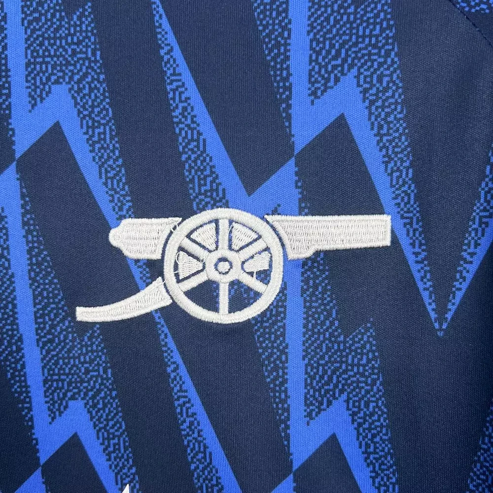 Arsenal FC 2025/26 2ª Equipación - Versión Fan vista 3