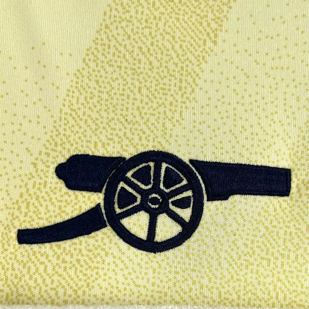 Arsenal FC 2026/27 3ª Equipación - Versión Fan vista 4