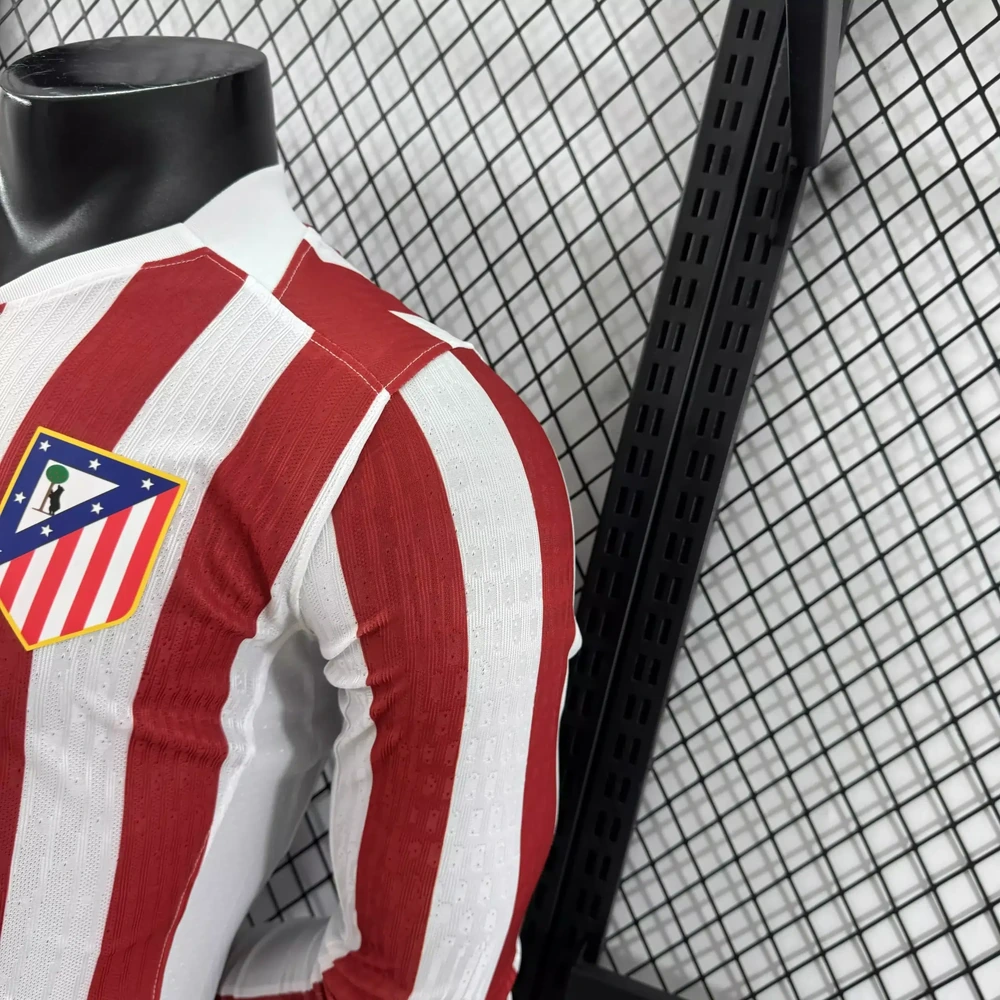 Atlético de Madrid 2025/26 1ª Equipación - Versión Jugador Manga Larga vista 4