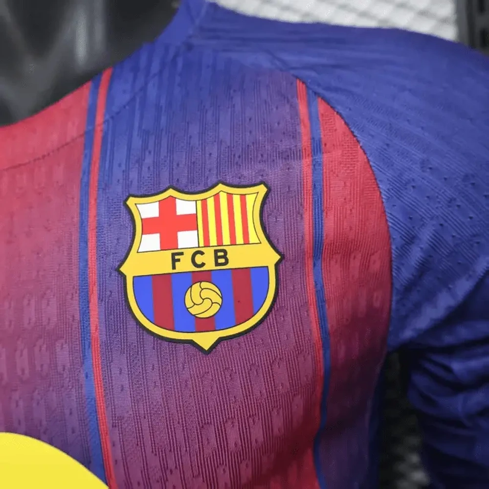 FC Barcelona 2025/26 1ª Equipación - Versión Jugador Manga Larga vista 4