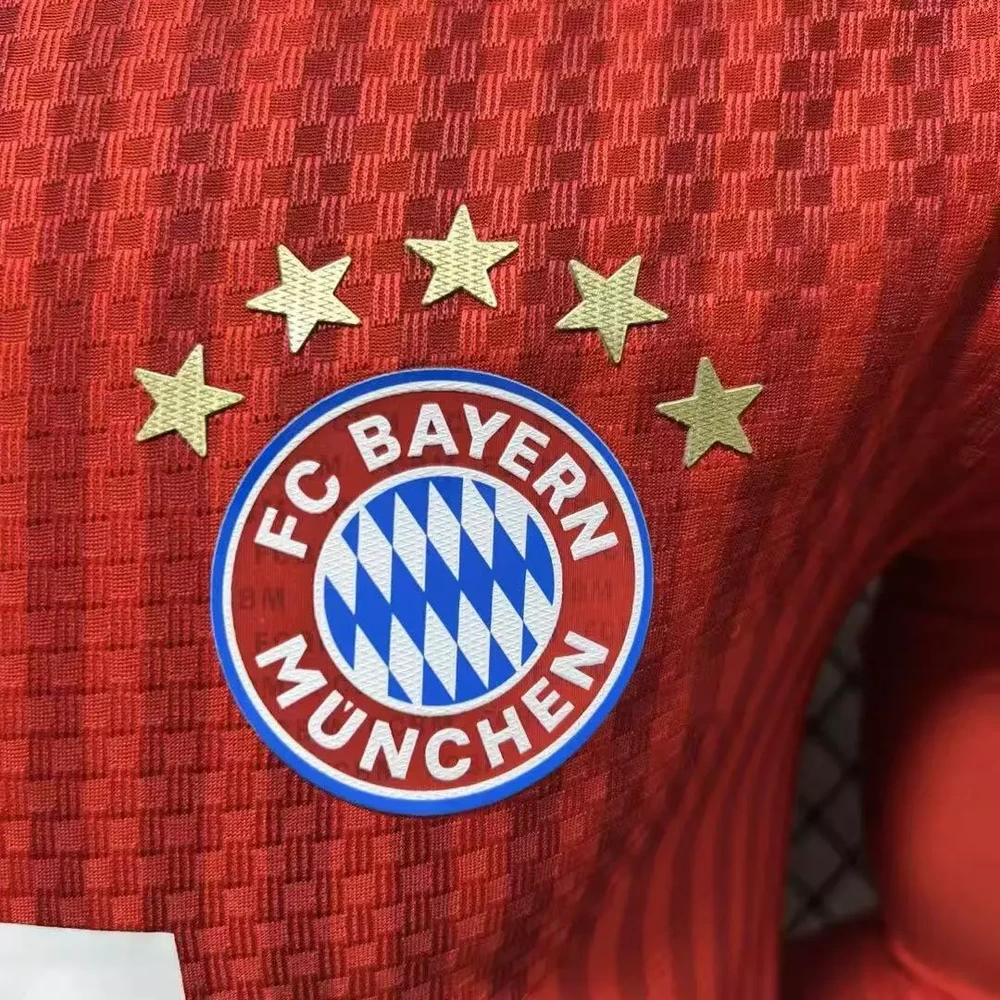 Bayern Munich 2026/27 1ª Equipación - Versión Jugador Manga Larga vista 3