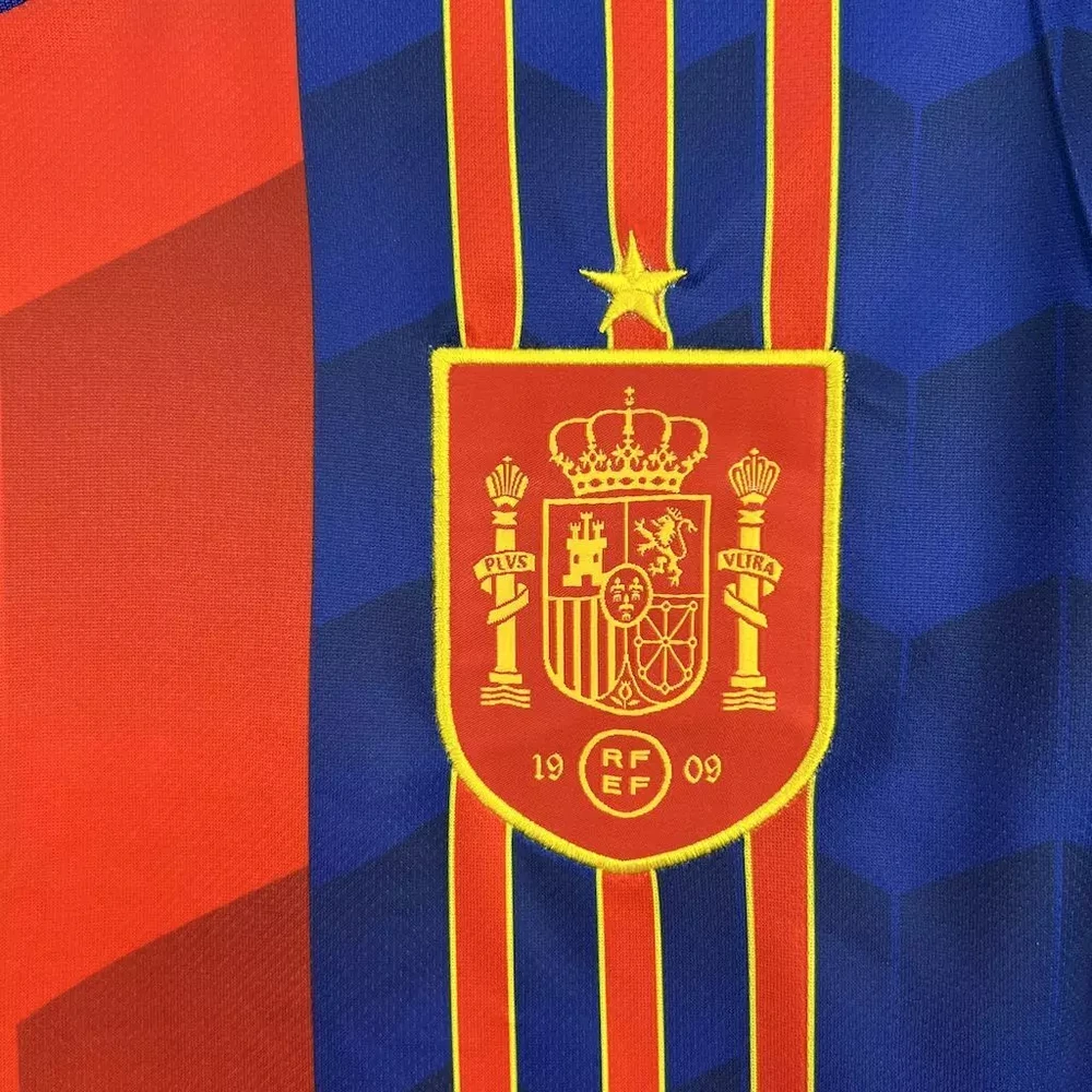 Selección de España 2025/26 1ª Equipación - Versión Mujer vista 4