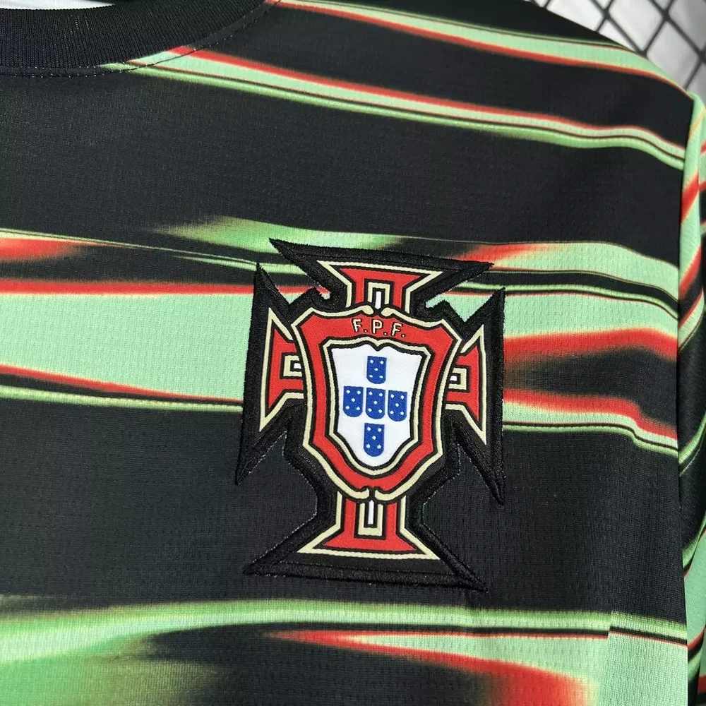 Selección de Portugal 2025/26 Edición Entrenamiento - Versión Fan vista 3
