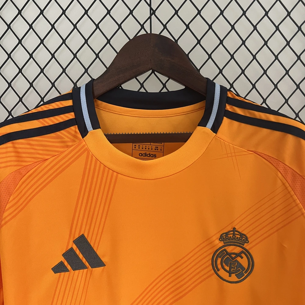 Real Madrid 2024/25 2ª Equipación - Versión Fan Dorsal