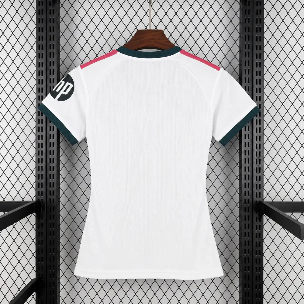 Real Madrid 2026/27 1ª Equipación - Versión Fan Mujer Dorsal