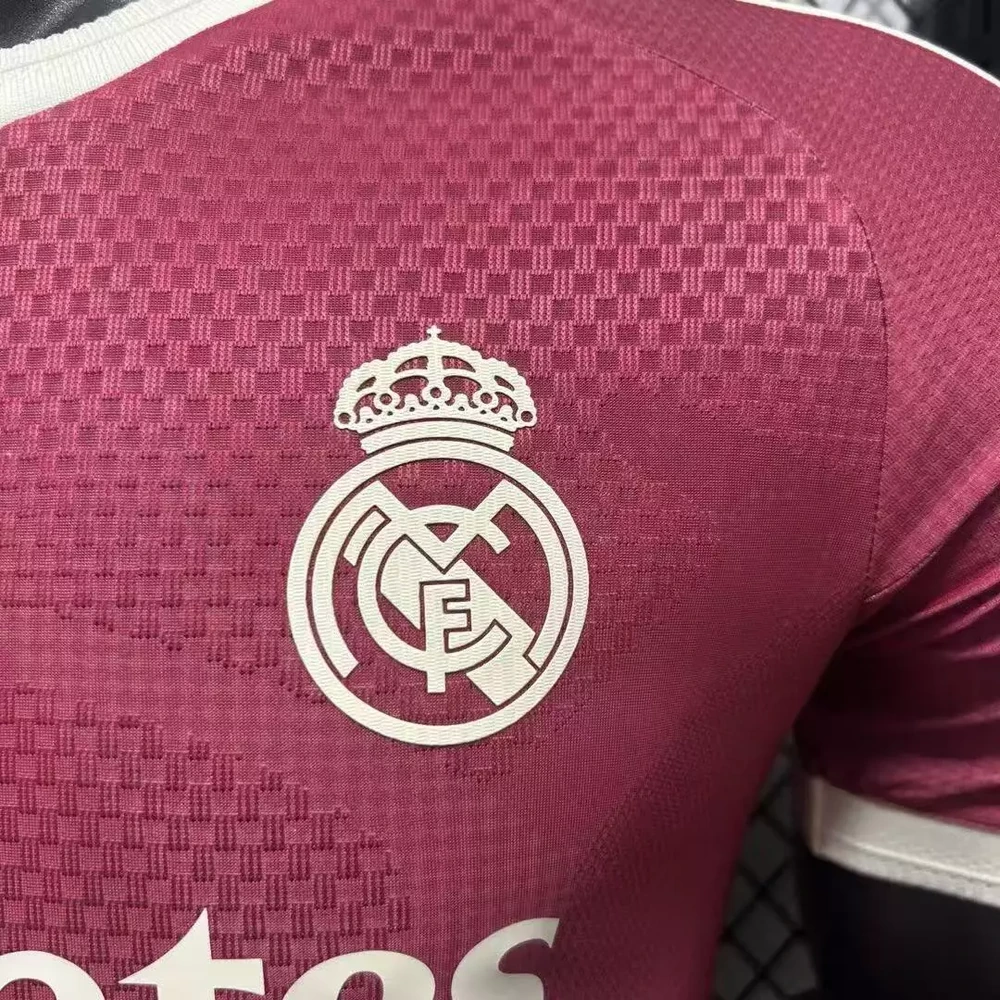 Real Madrid 2026/27 1ª Equipación - Versión Jugador vista 3