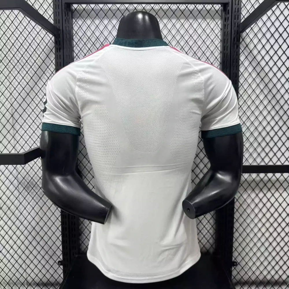 Real Madrid 2026/27 1ª Equipación - Versión Jugador vista 4